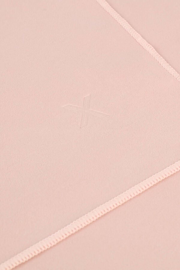 Textura Lightweight microfibre towel pink