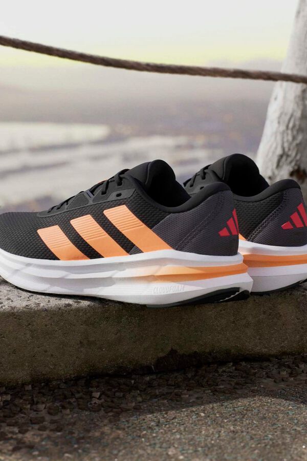Adidas Galaxy 7 3-stripe running trainers multicolour