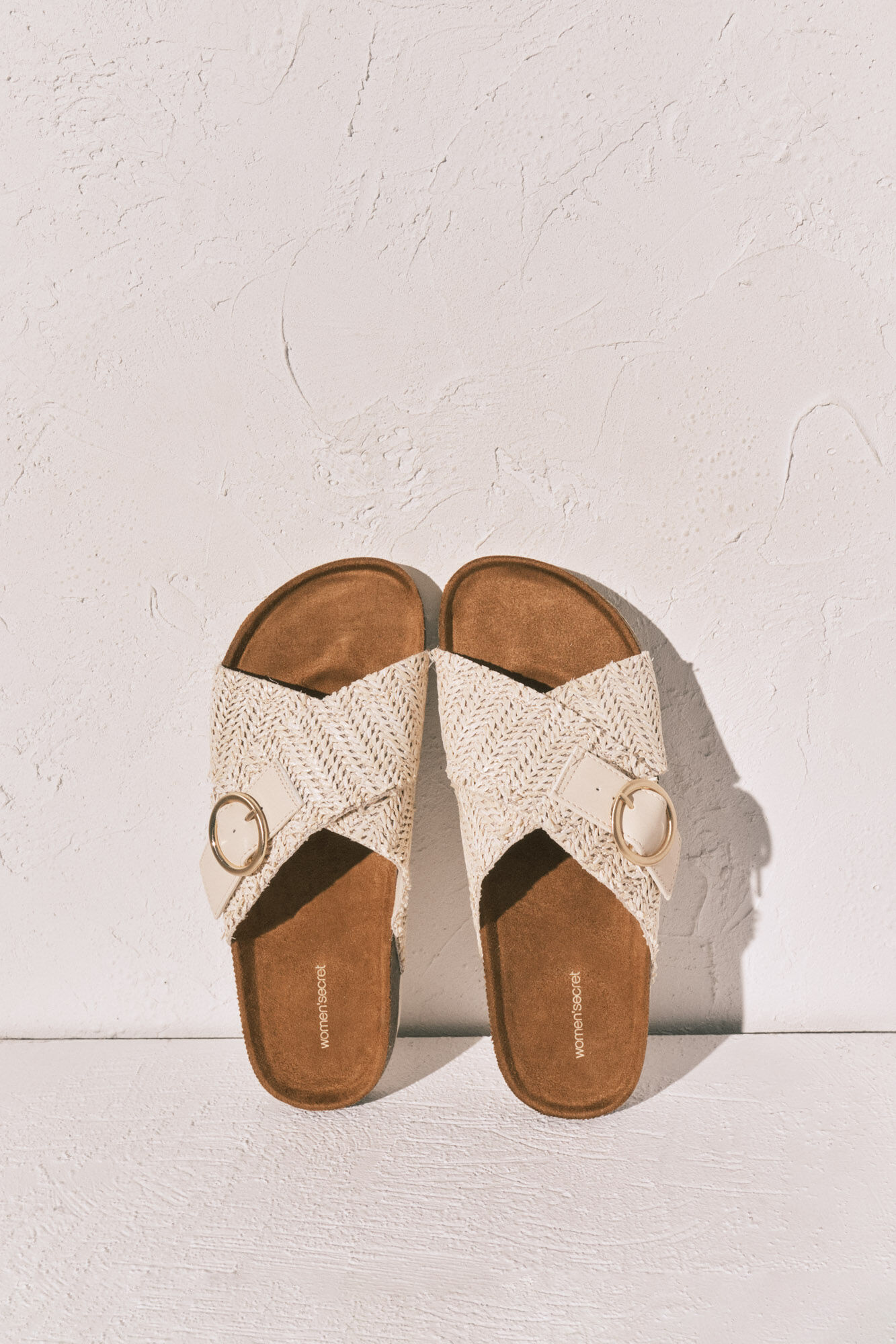 Women'secret White crossed straps bio sandals