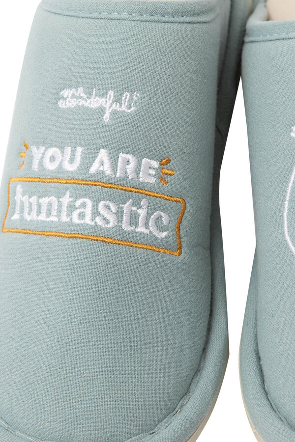 Mr. Wonderful Slippers size 31-35 Avocado - You are funtastic Print