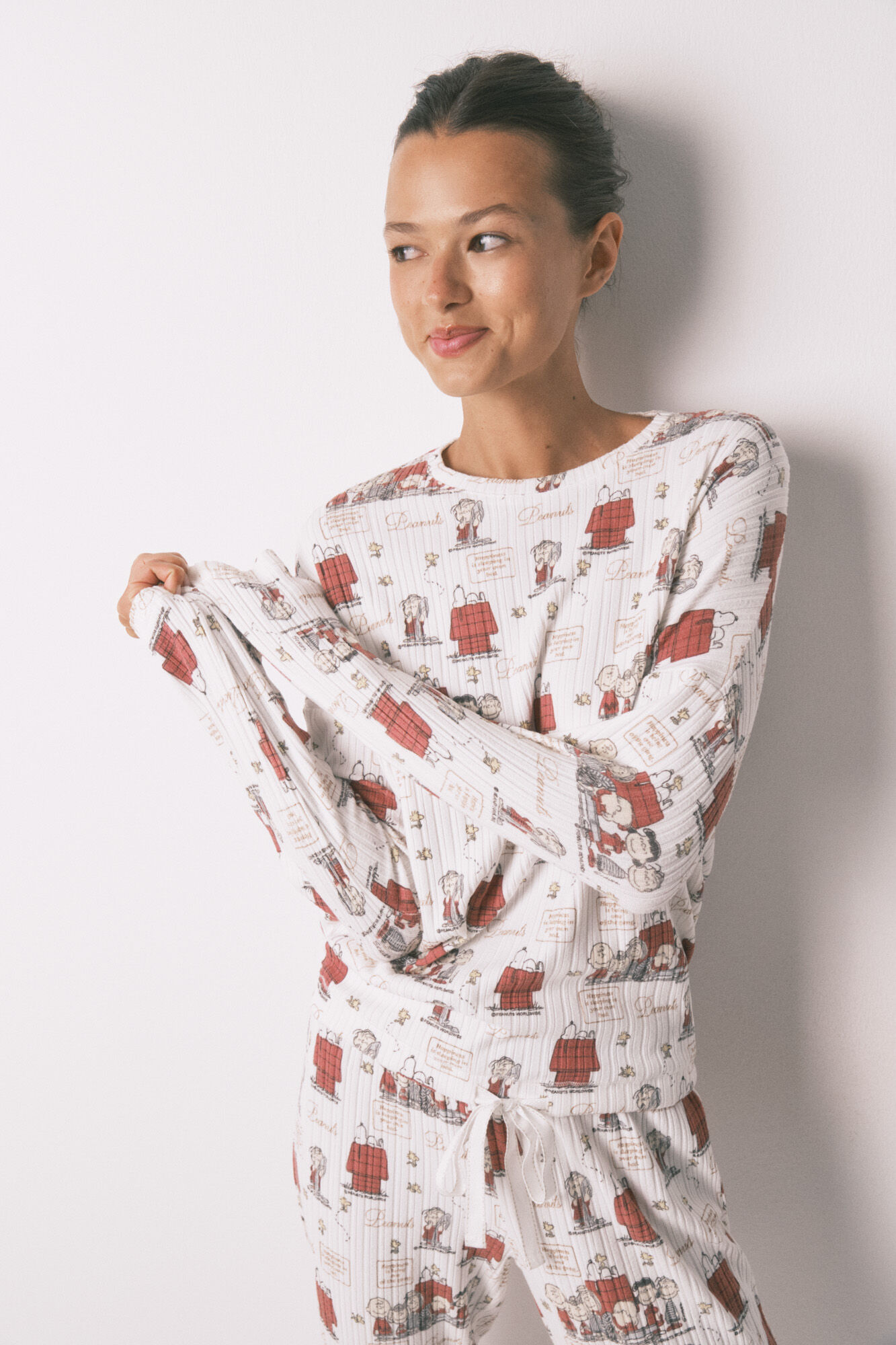 Women'secret Dugi beličasti pli&scaron;ani pidžama Snoopy