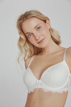 Womensecret Ivette Bridal white strapless push-up bra with multi-position straps. beige