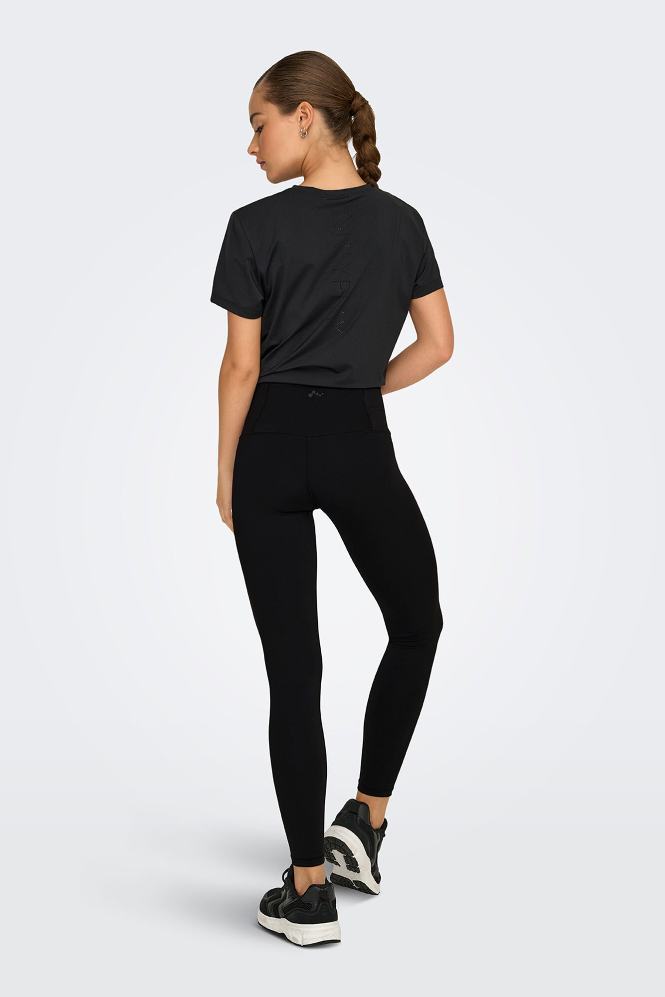 Only Play Hochgeschnittene kn&ouml;chelhohe Sport-Leggings mit Tasche