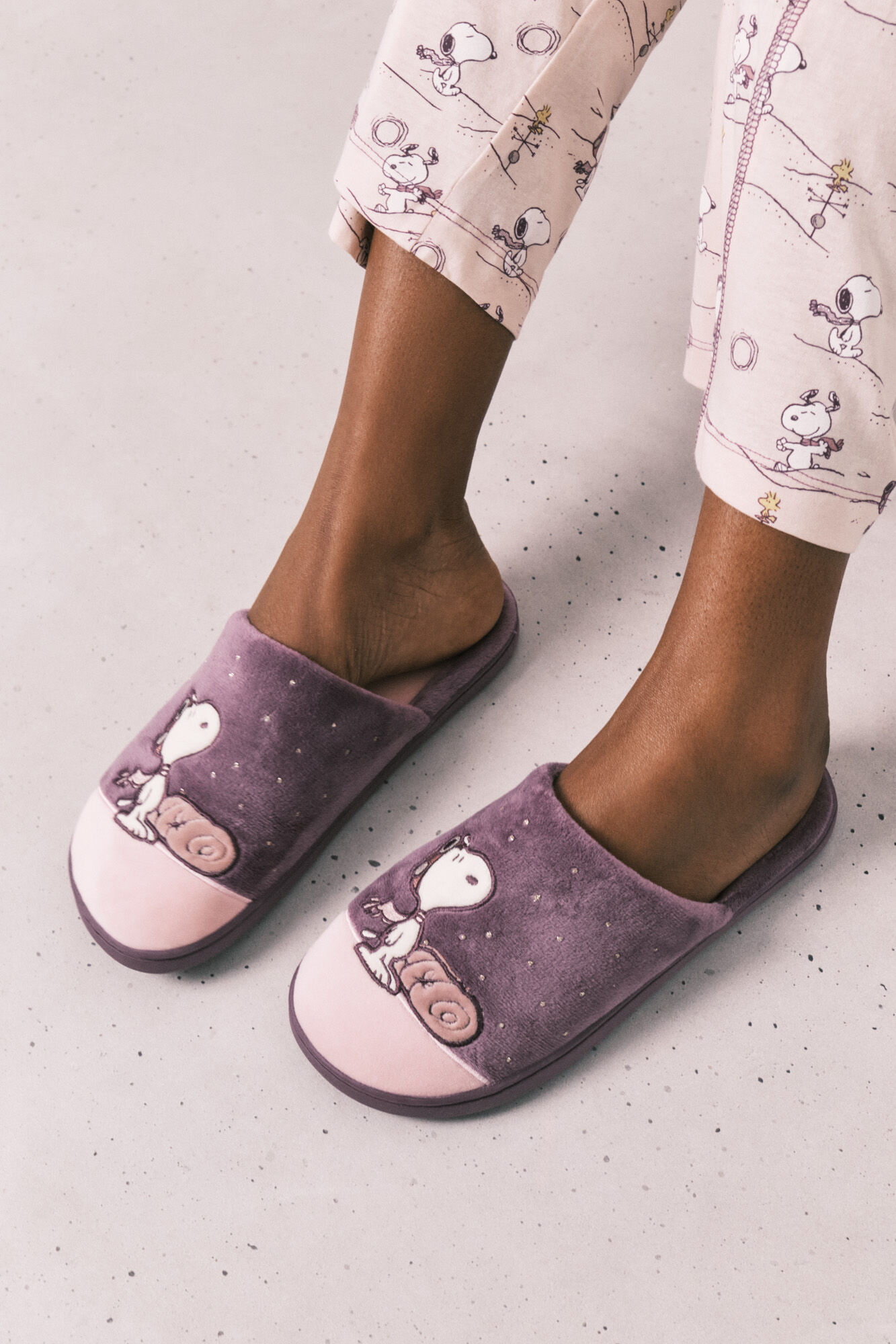 Women'secret Purple Snoopy slippers