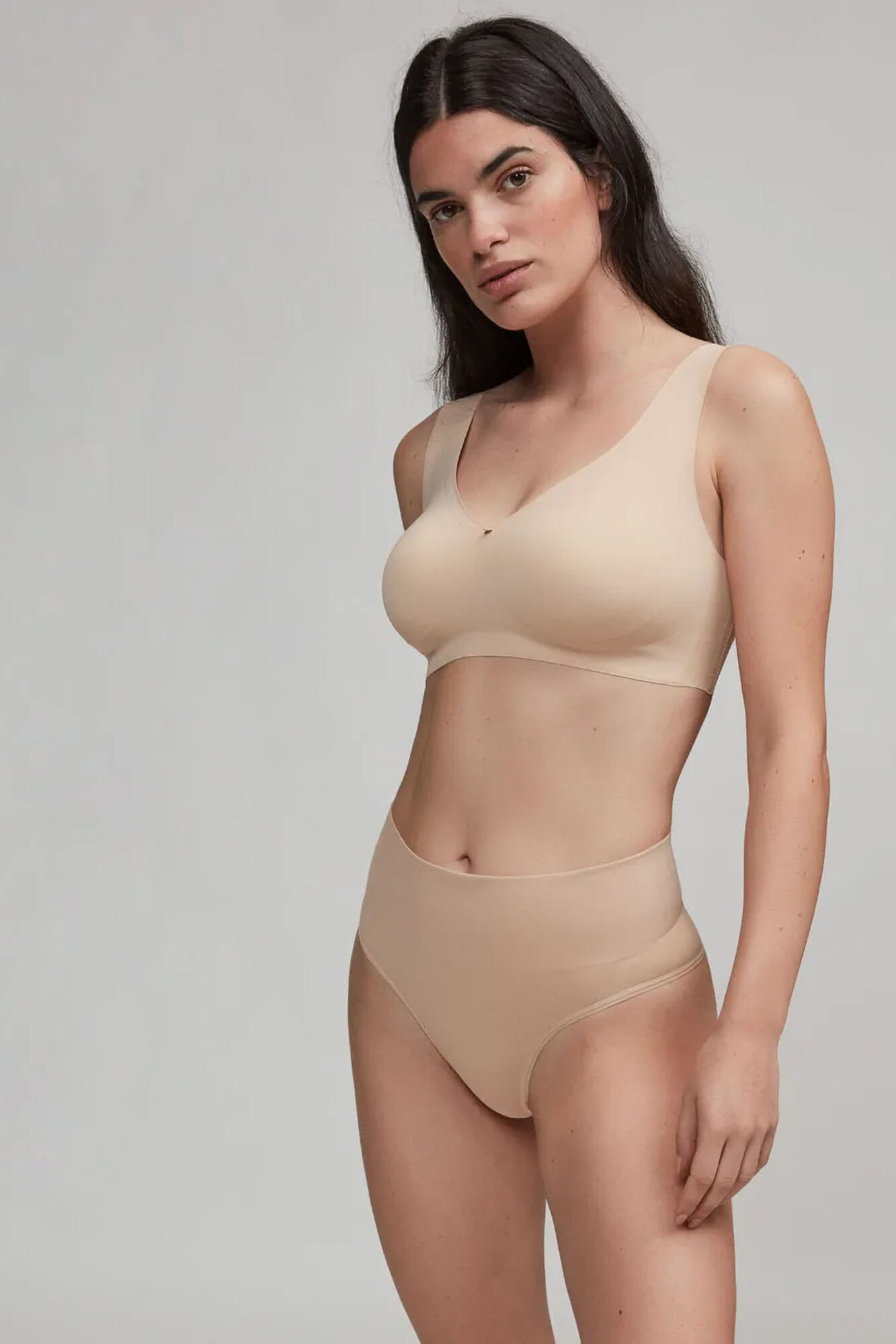 Gisela Tanga alto sin costura