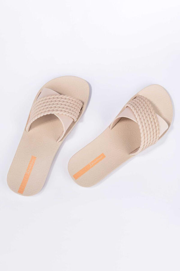 Ipanema Beige flip flops brown