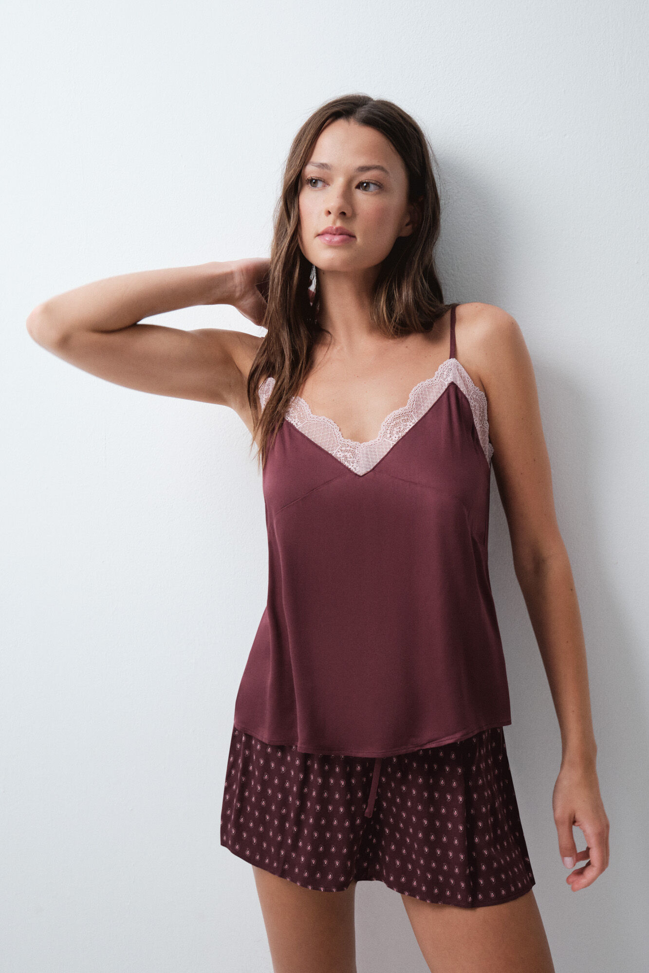 Women'secret Pyjama court &agrave; bretelles en dentelle grenat