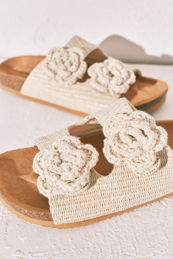 Women'secret Beige raffia crochet flower sandals beige
