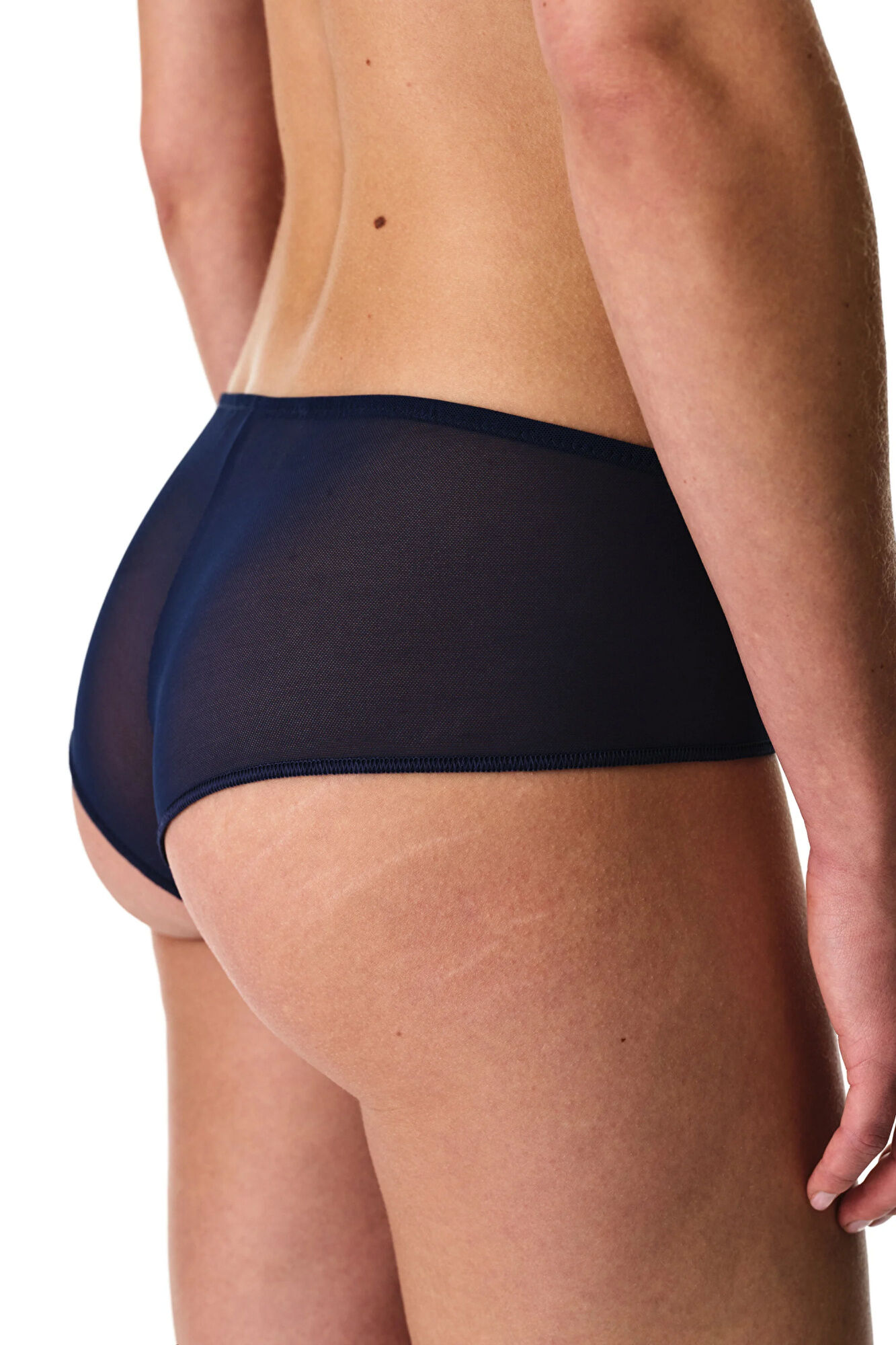 Penti Este pack oferece cinco cuequinhas hipster com variedade de cores e estampados. O seu ajuste confort&aacute;vel &agrave; anca torna-as uma op&ccedil;&atilde;o ideal para o uso di&aacute;rio. Perfeito para adicionar diversidade e conforto ao guarda-roupa.