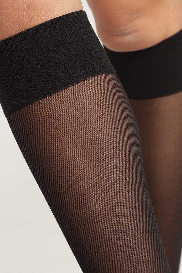 DIM Fantasy Style fishnet mini-stockings with trim Crna