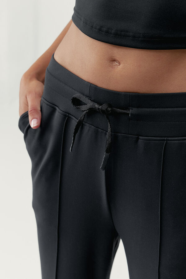 Born Living Yoga Pantal&oacute;n Leila negro