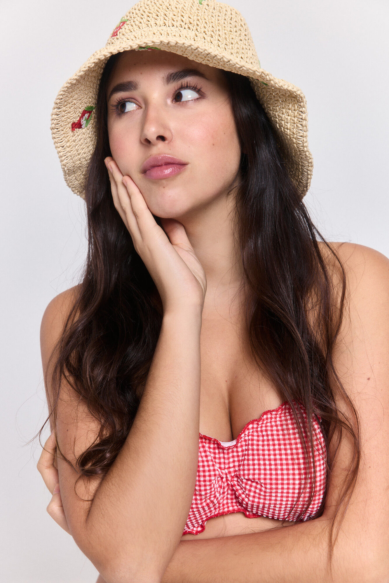 Pieces Bucket hat Paperstraw bordado