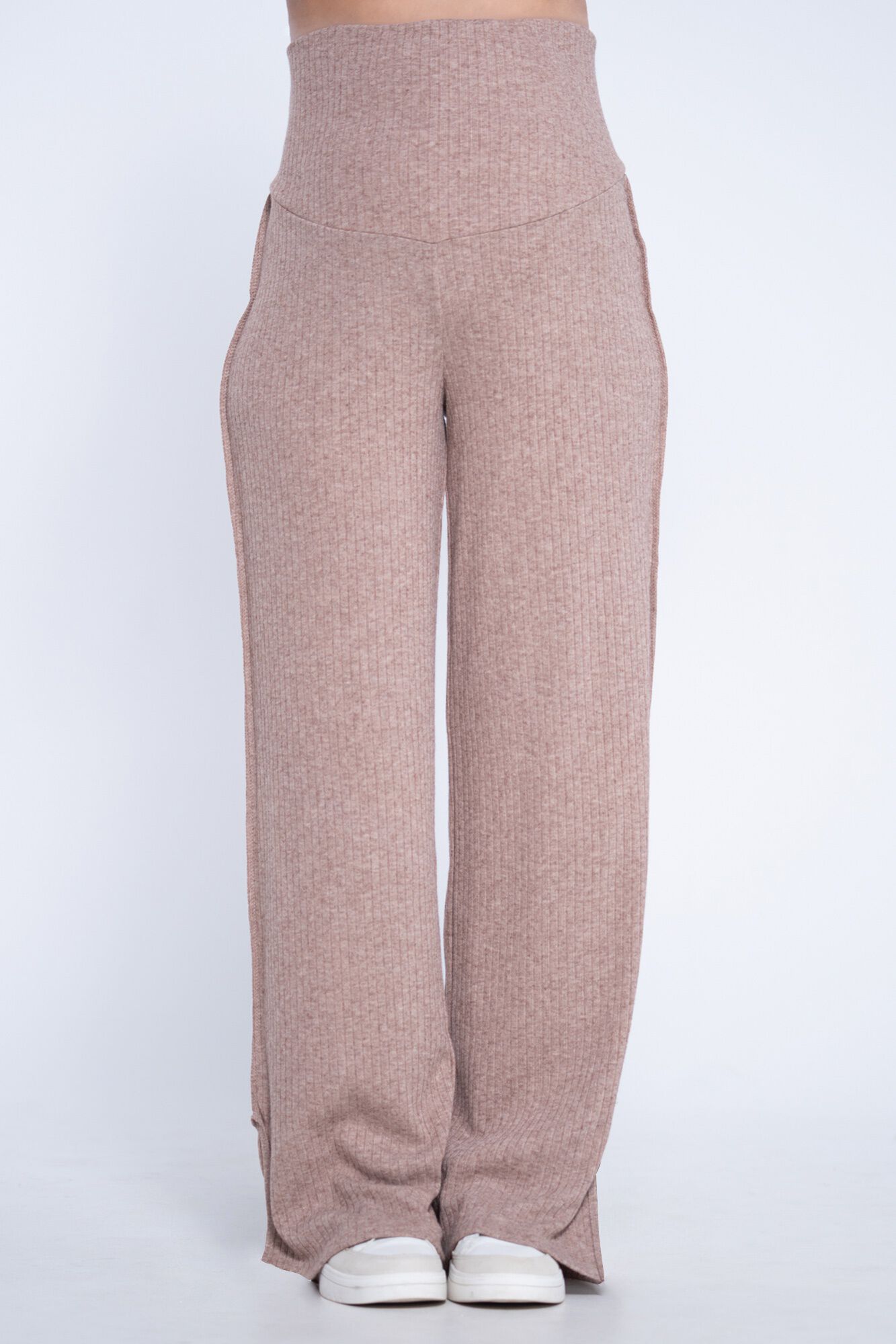 Ohma! Cal&ccedil;a pr&eacute;-mam&atilde; larga com costuras