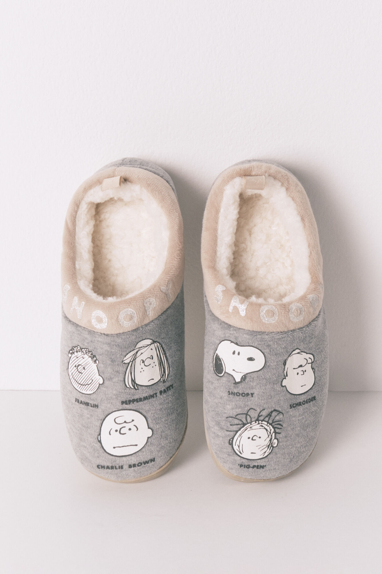 Women'secret Zapatillas casa gris Snoopy