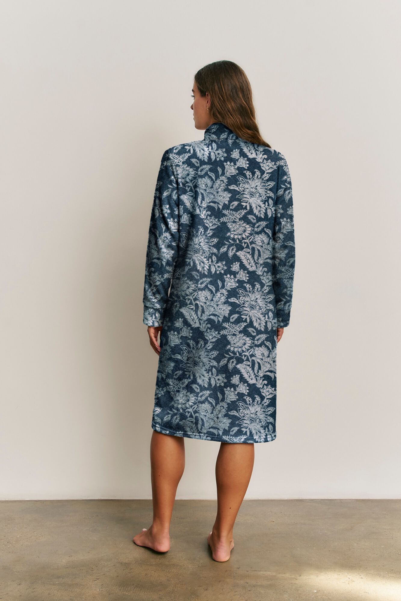 Promise Bata Midi Peludo Estampado Floral