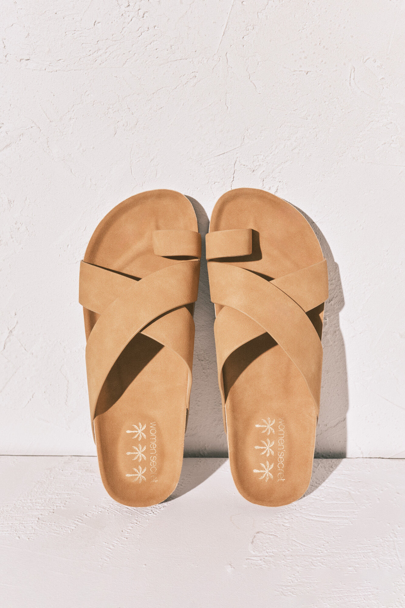 Women'secret Sand&aacute;lias bio de tiras cruzadas areia