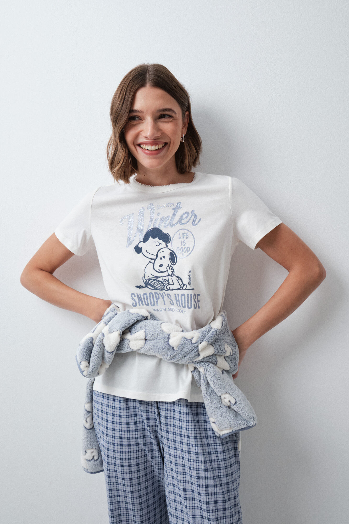 Women'secret Pijama din bumbac Snoopy &icirc;n carouri cu m&acirc;necă scurtă