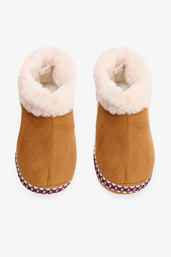 Penti Botas bajas borrego detalle suela marr&oacute;n