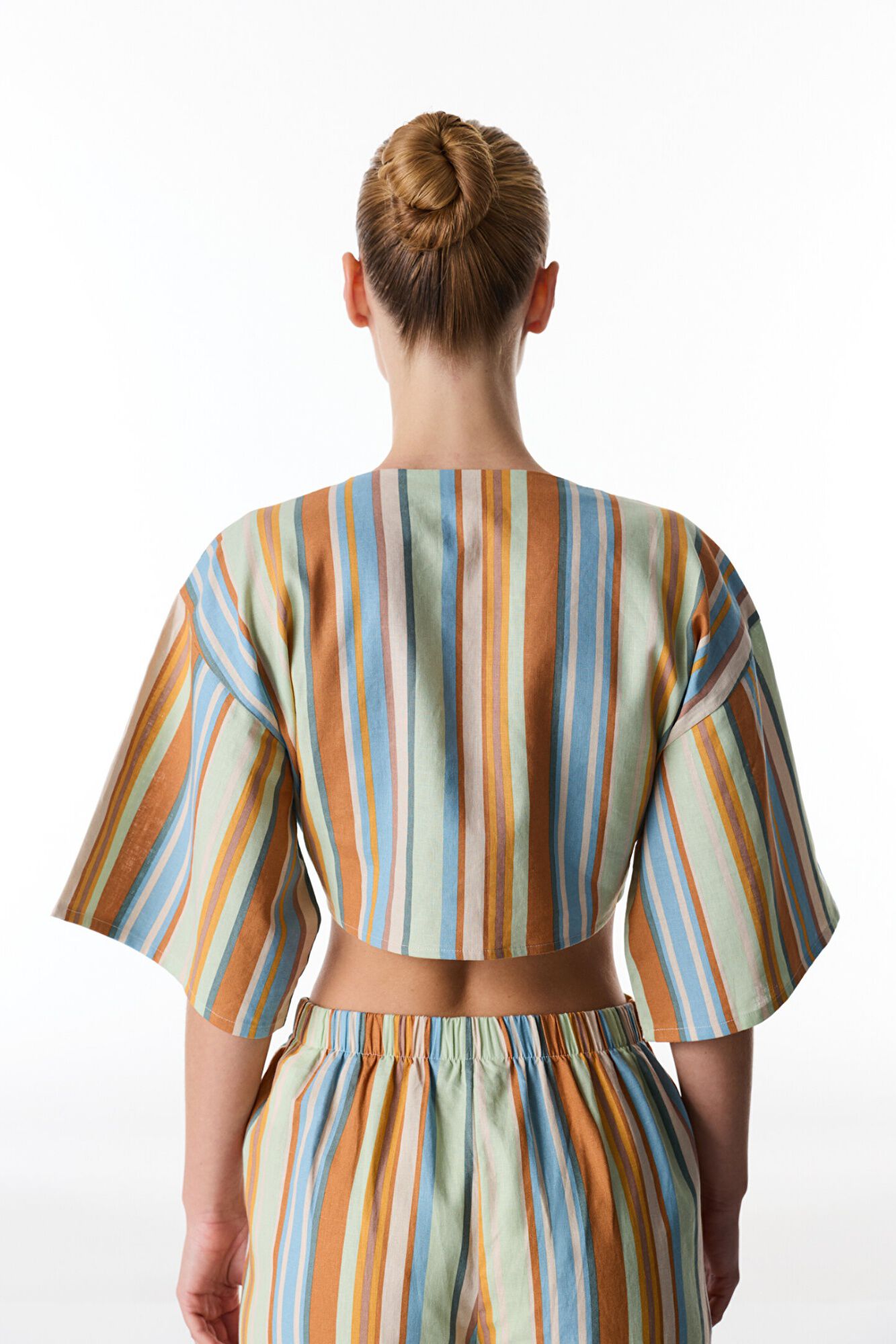 Penti Top de rayas con nudo delantero