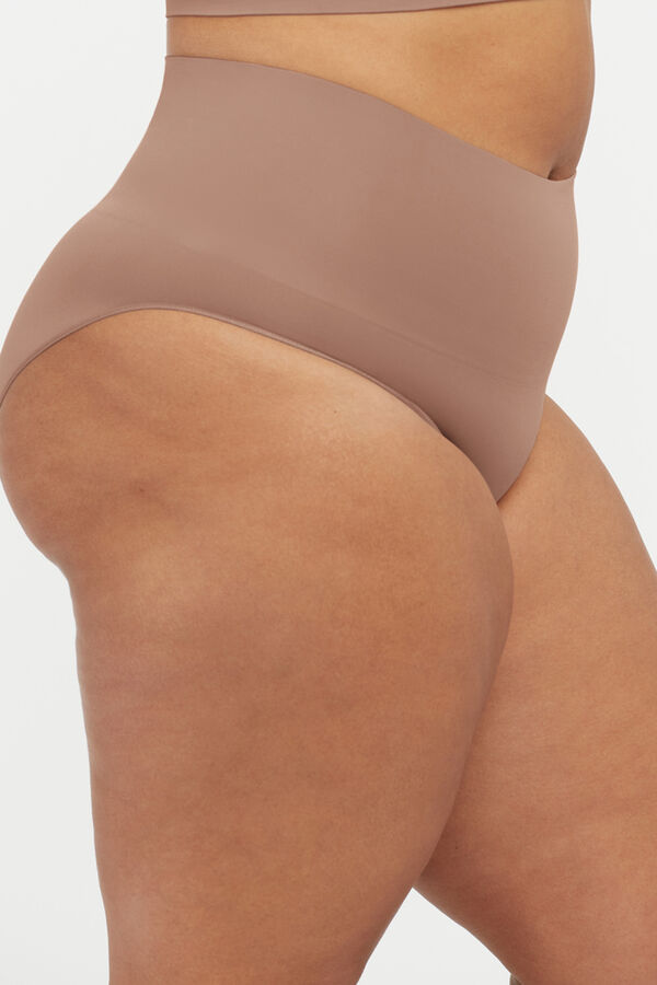 Womensecret High waist recycled nylon shaping panty Smeđa