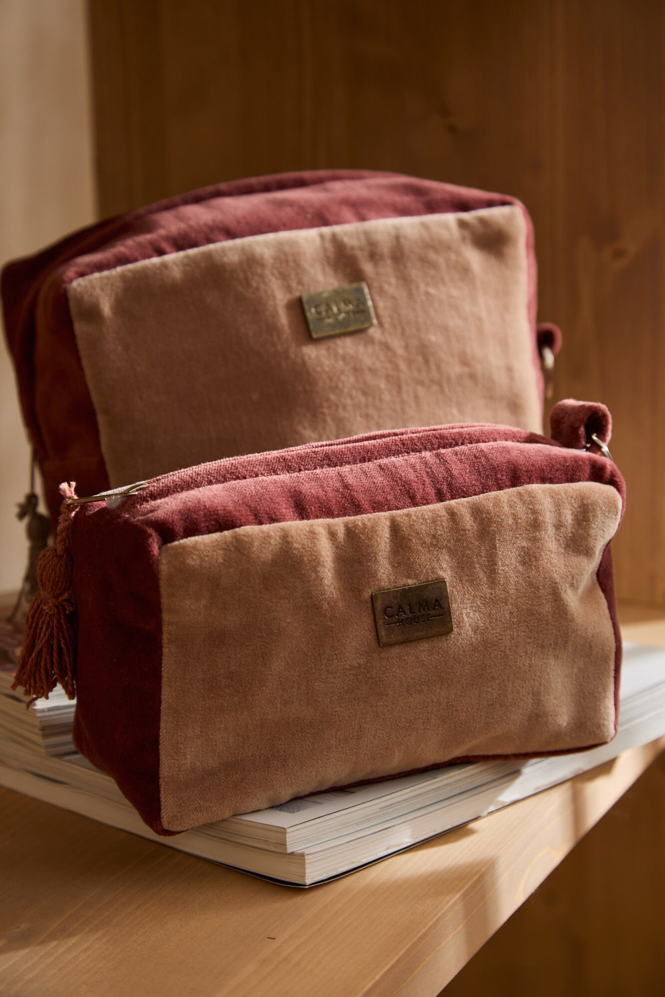 Calma House Osaka Kosmetiktasche aus Samt in Erdt&ouml;nen