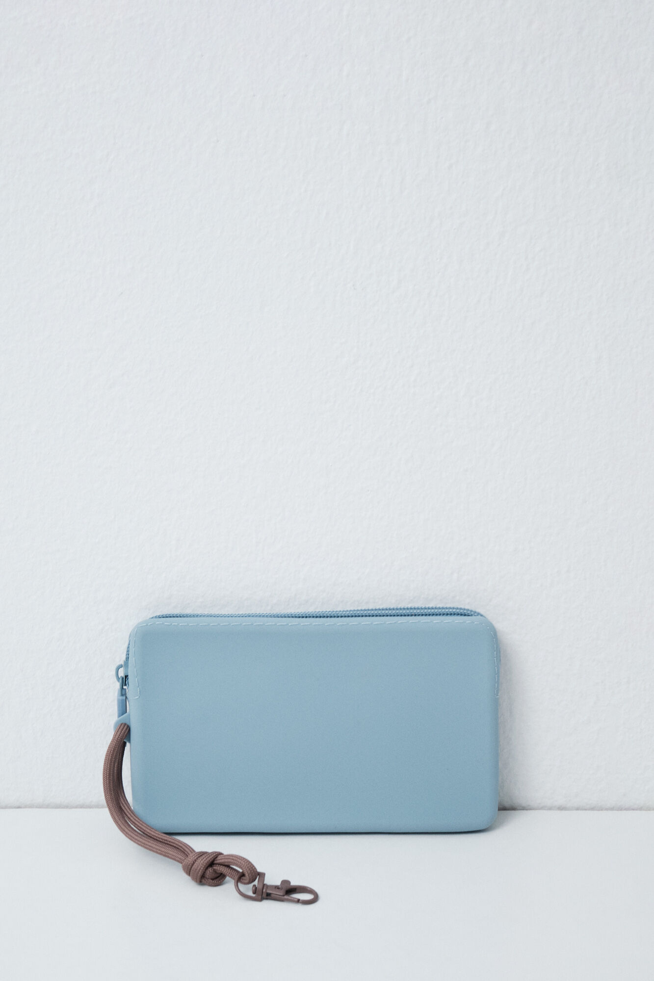 Women'secret Blue silicone Miffy hand wallet