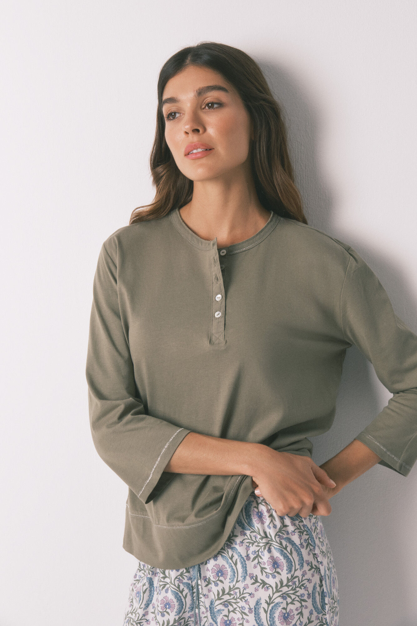 Women'secret 100% cotton khaki &frac34;- sleeve T-shirt 