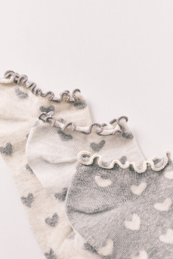 Women'secret Lot de 3 chaussettes courtes imprim&eacute; c&oelig;urs gris