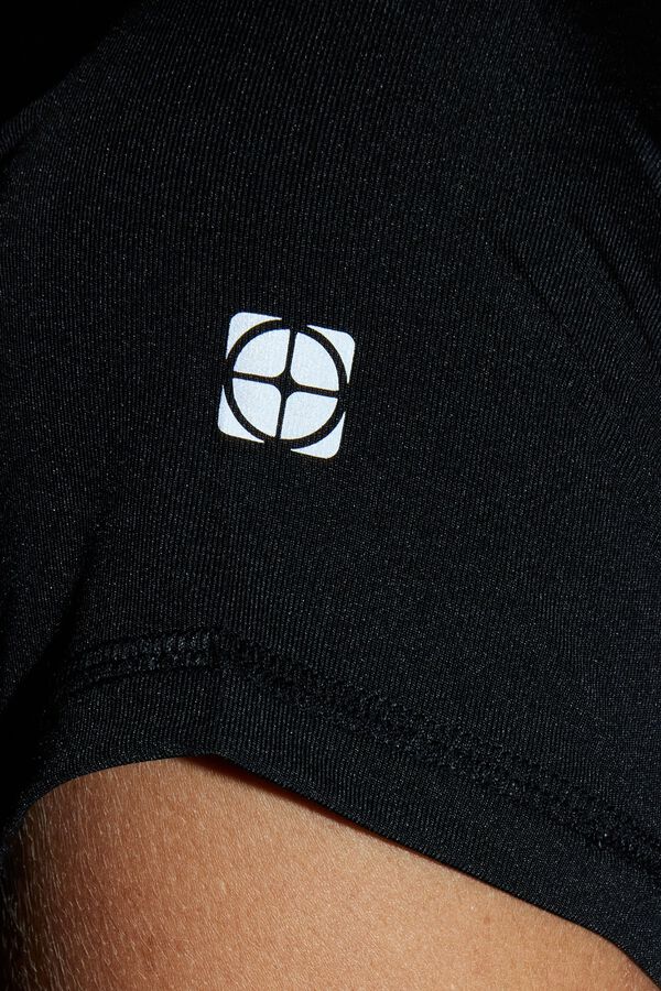 Trendyol Camiseta deportiva manga corta negro