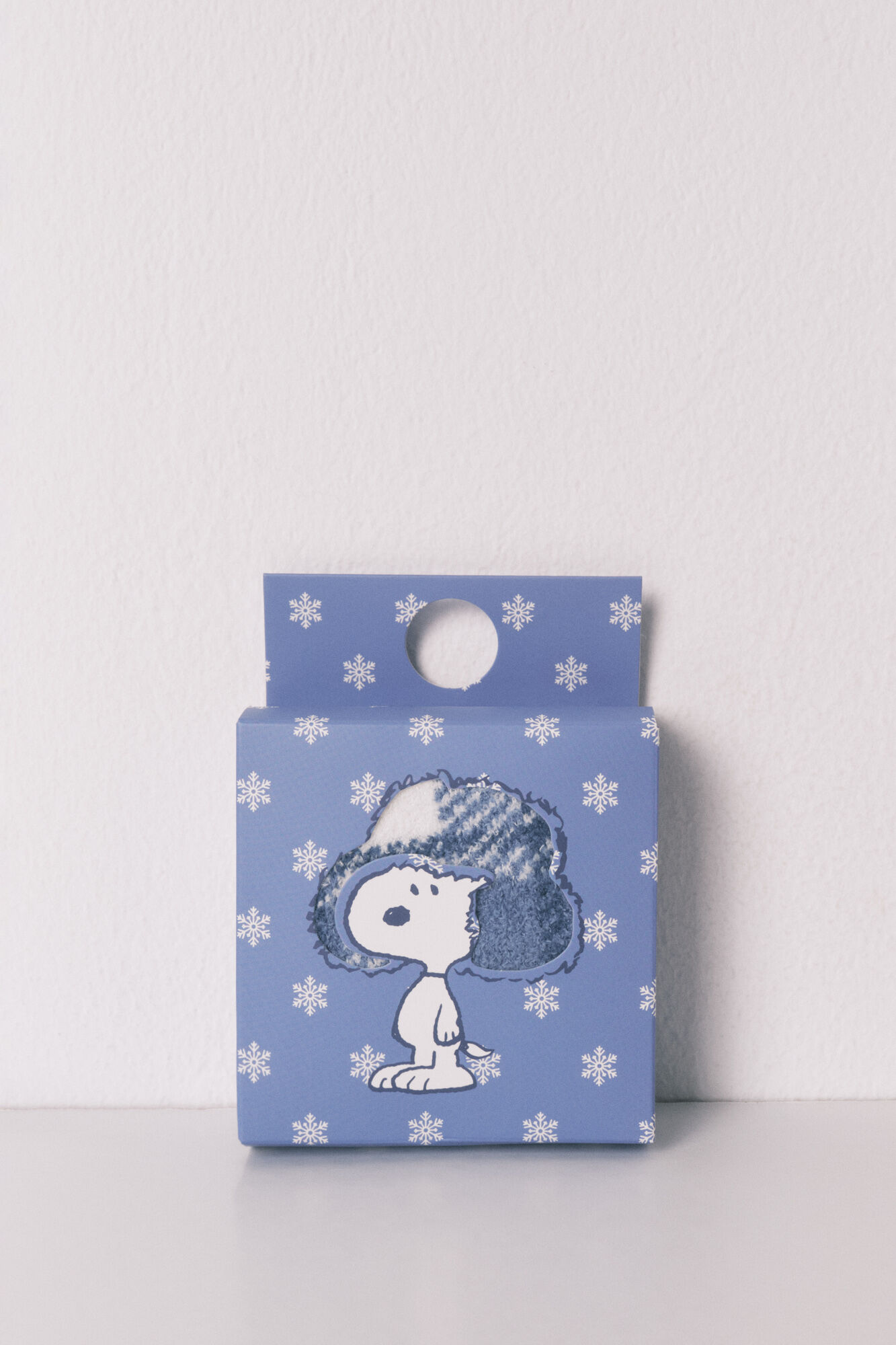 Women'secret Long fur socks with Snoopy checkered print