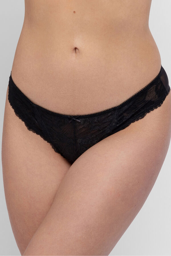 Dorina Cuequinha brasileira Perfeita em renda preto