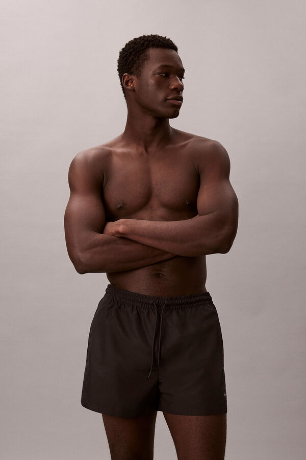 Calvin Klein Ba&ntilde;ador corto cord&oacute;n logo negro