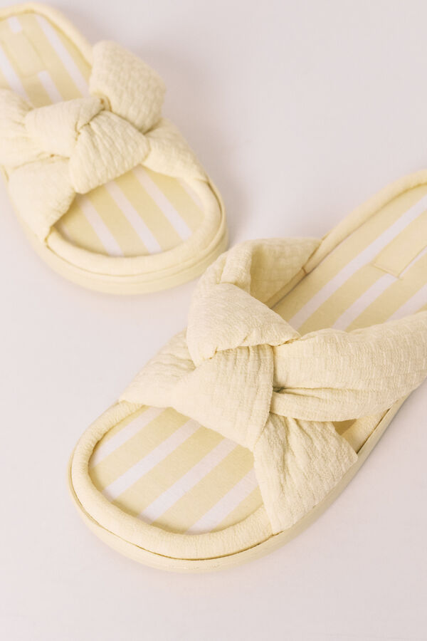 Women'secret Yellow volume bow slippers printed