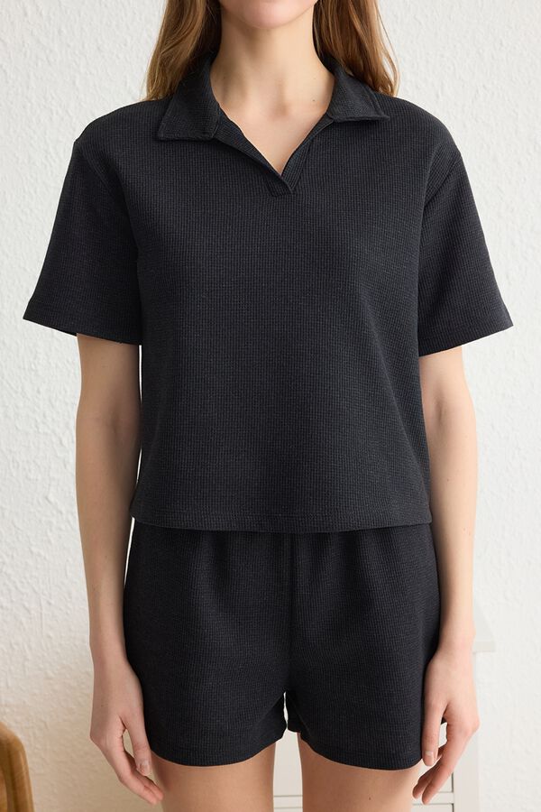 Trendyol Conjunto de pijama corto polo canal&eacute; gris