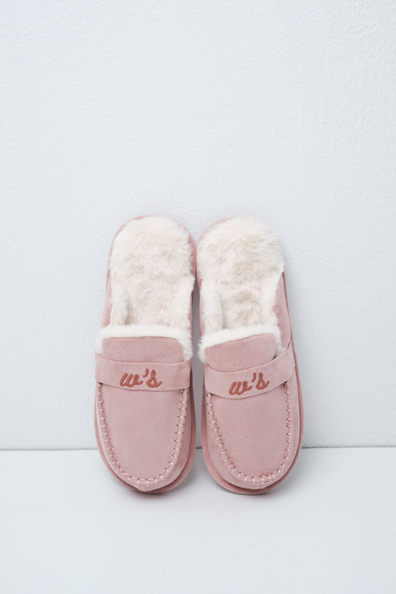 Women'secret Pink lined loafer slippers