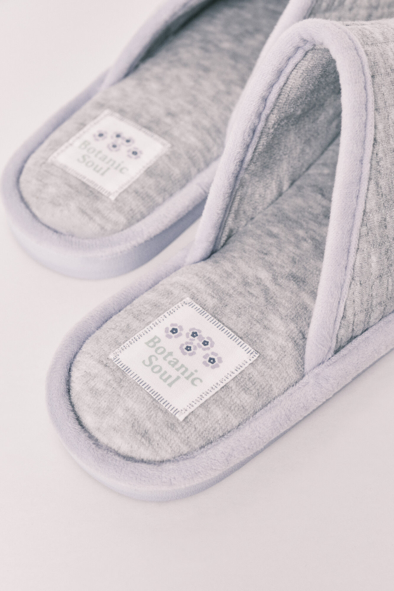Women'secret Grey and violet slippers