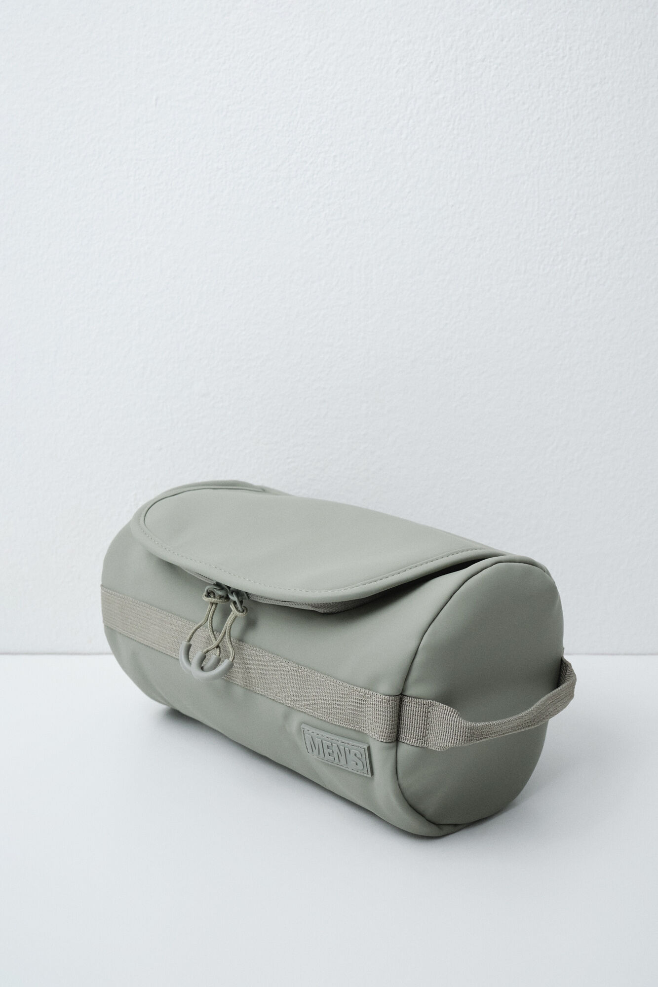 Women'secret Cylindrical rubberised medium vanity case