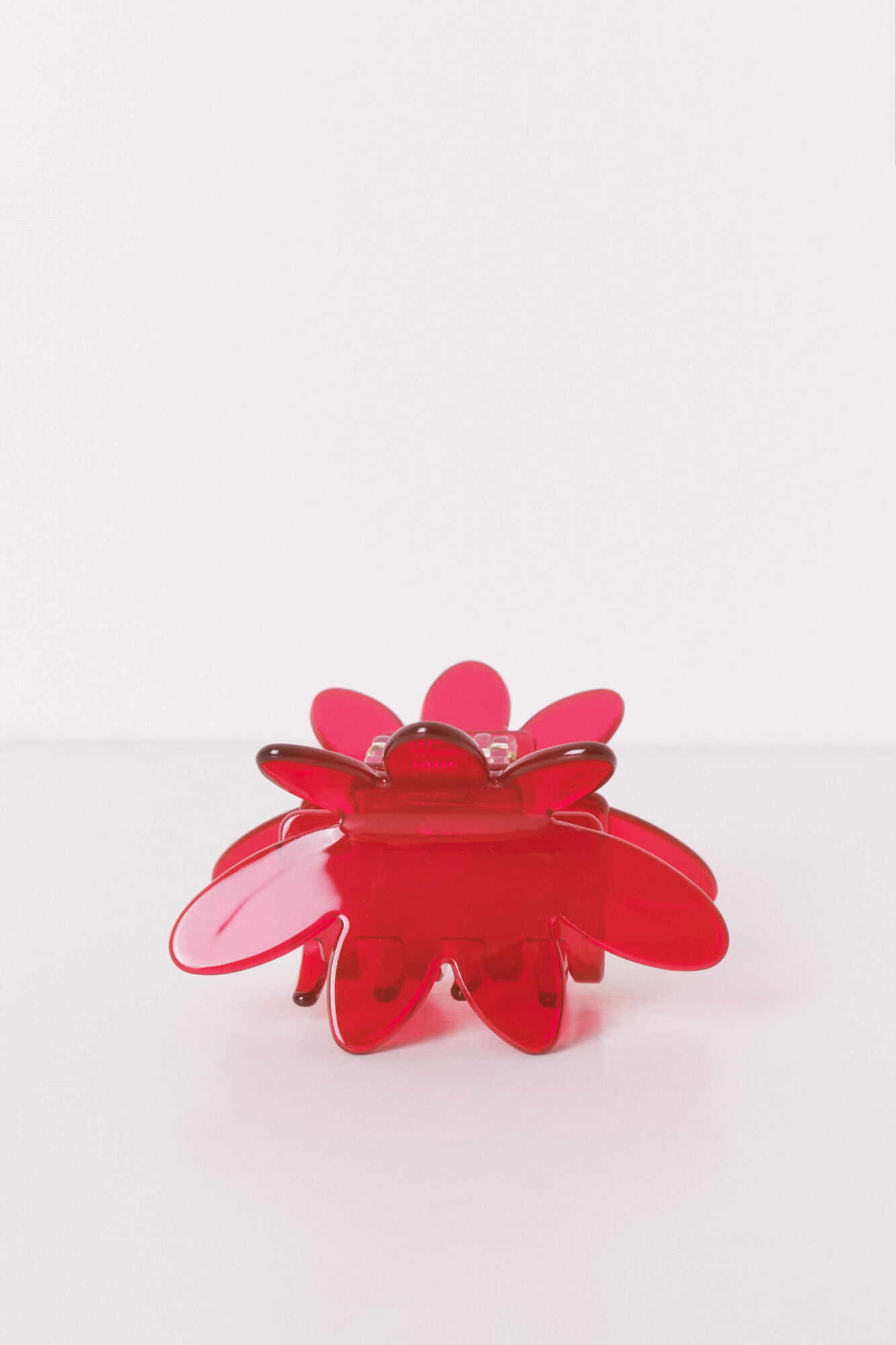 Women'secret Transparent red flower clip