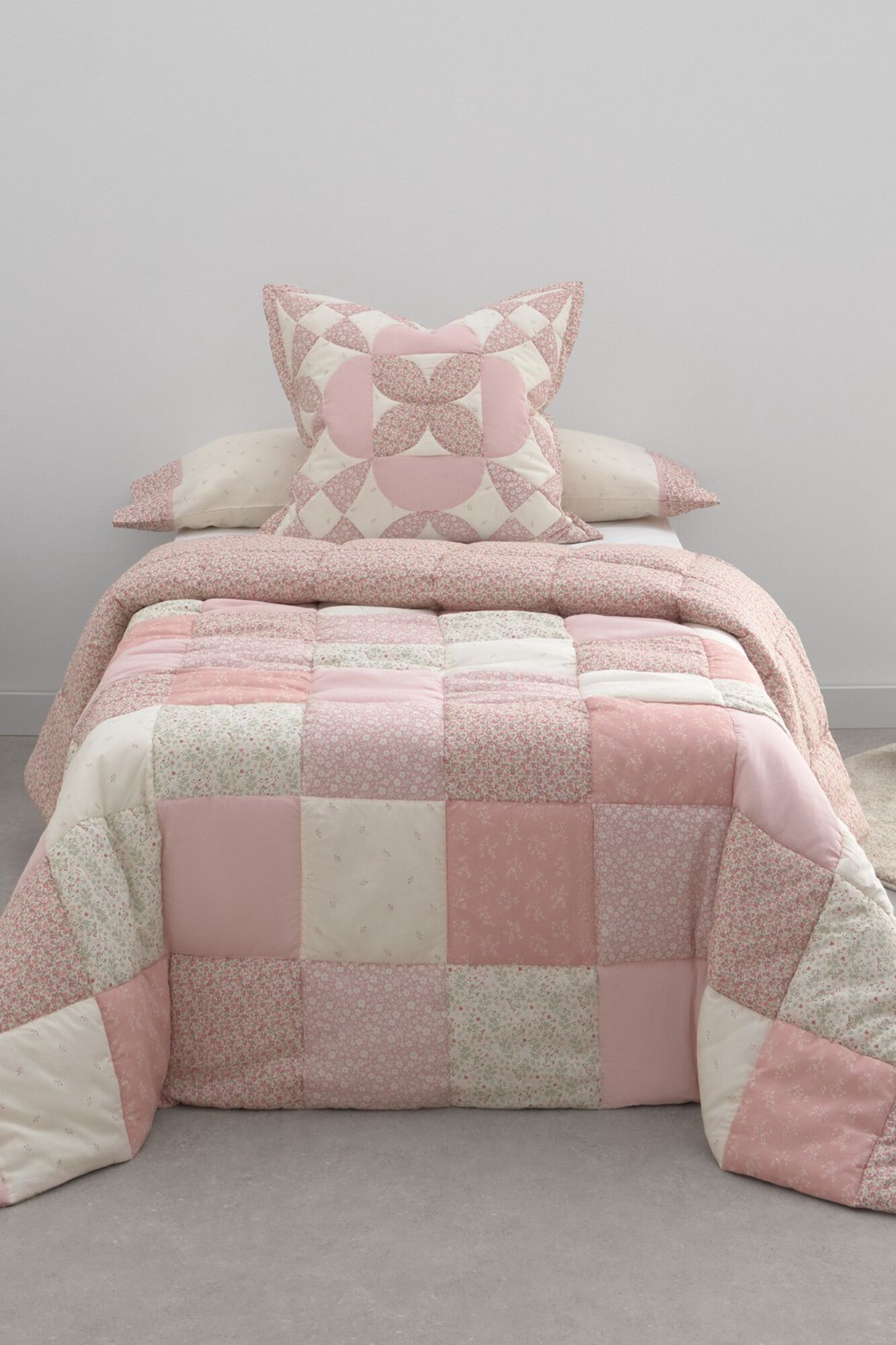 Textura Traditionelle Patchwork-Steppdecke