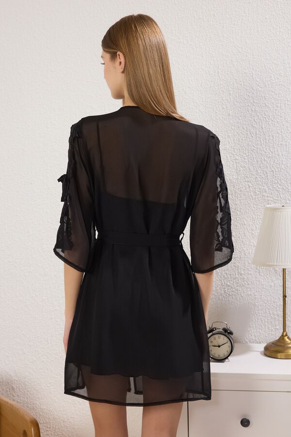 Trendyol Conjunto de camis&oacute;n lencero con bata negro