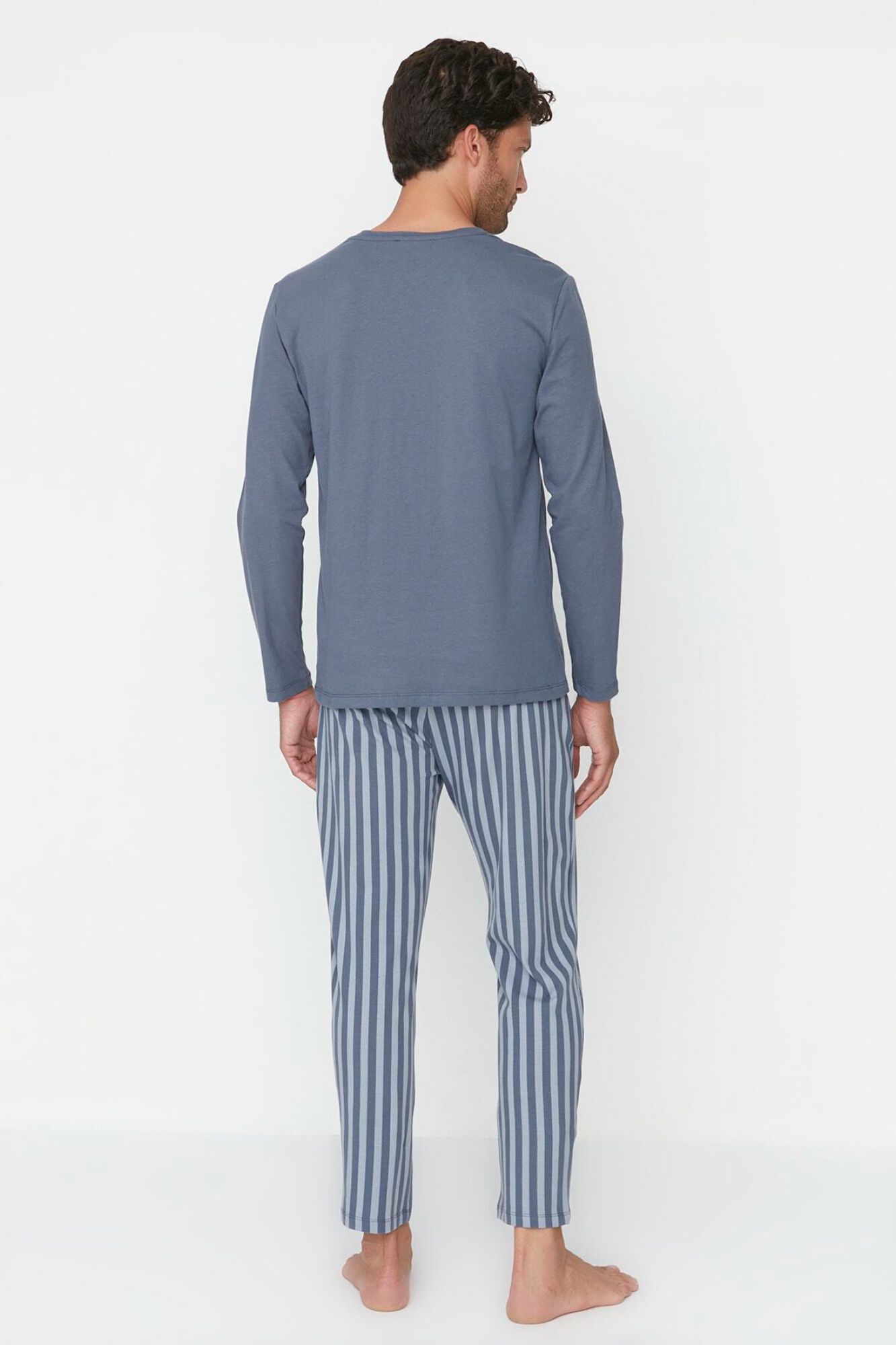 Trendyol Comfortable Knitted Pyjama Set