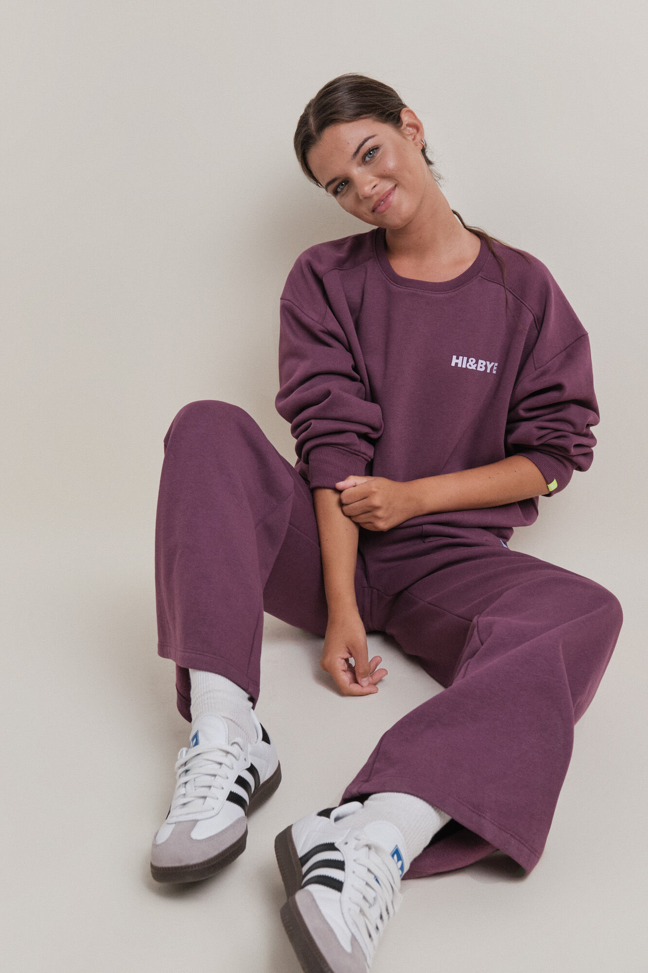 HI&BYE Short plush wine sweatshirt