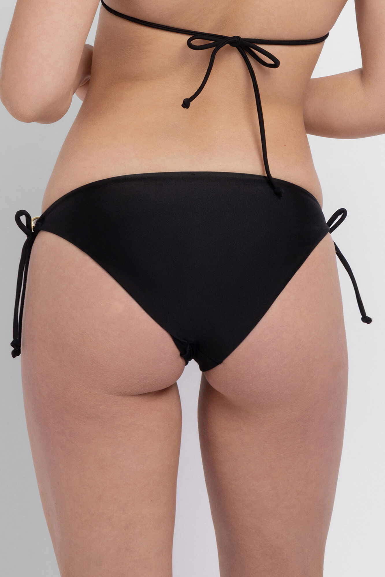 Dorina Braga bikini lazo lateral Togo mago
