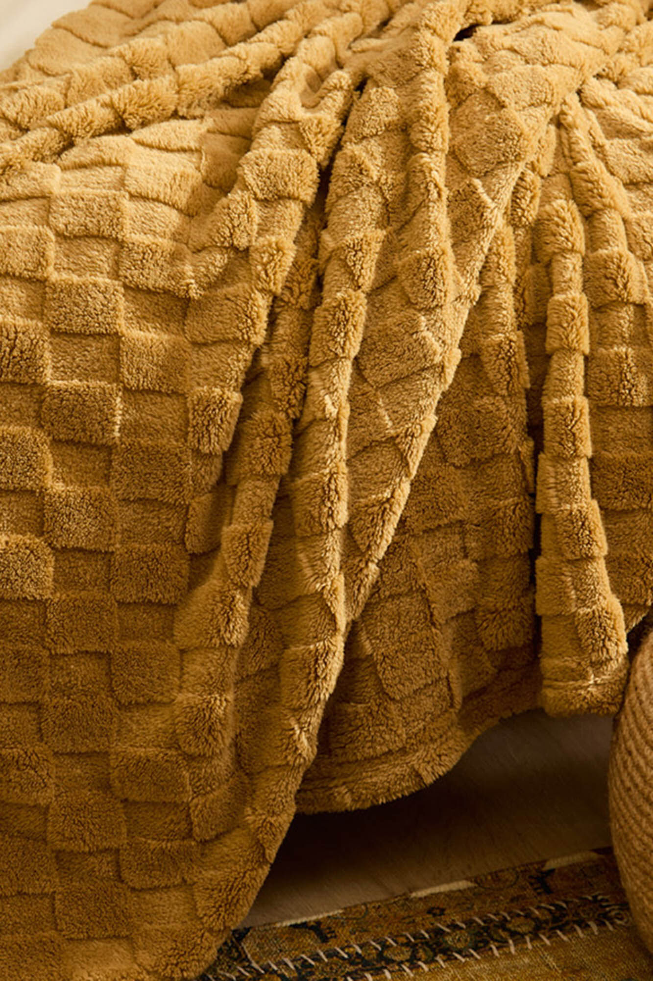 Calma House Damero &ndash; Senfgelbes Karomuster