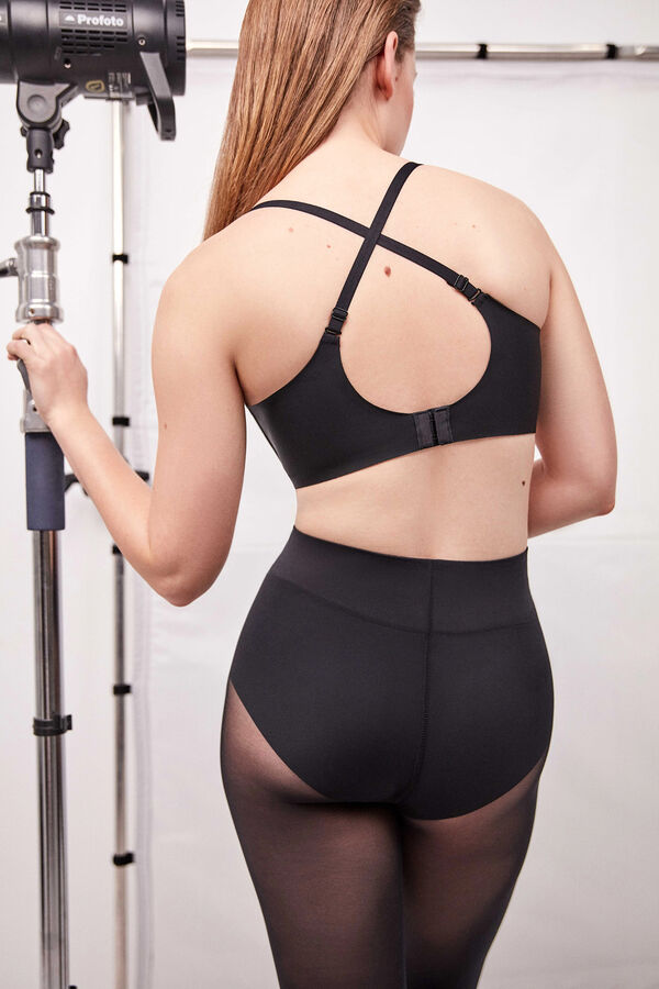 Gisela Extremely neckline push-up bra Schwarz