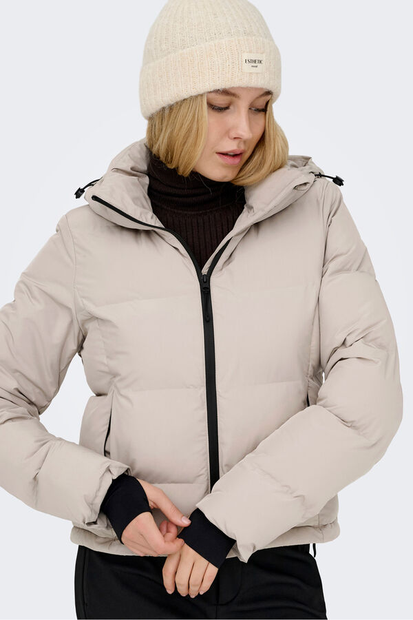Only Play Technische gepolsterte Jacke für Damen Nude