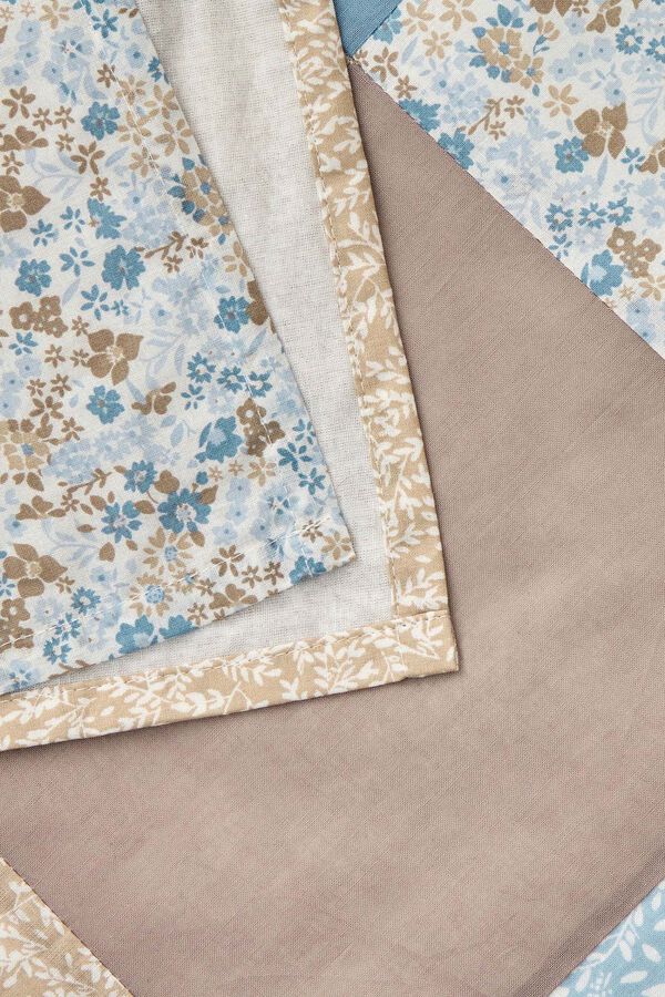 Textura Funda n&oacute;rdica patchwork flores&nbsp; azul