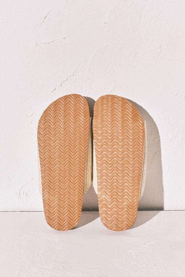 Women'secret Beige raffia crochet flower sandals beige