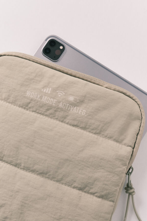 Women'secret Green puffer logo tablet case green