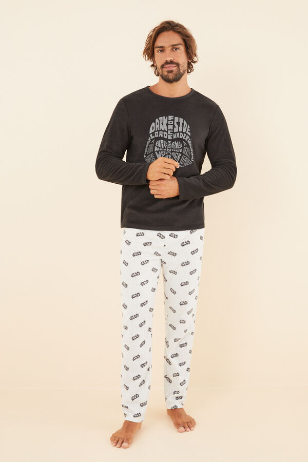 Cinco pijamas largos de hombre para la temporada de invierno que